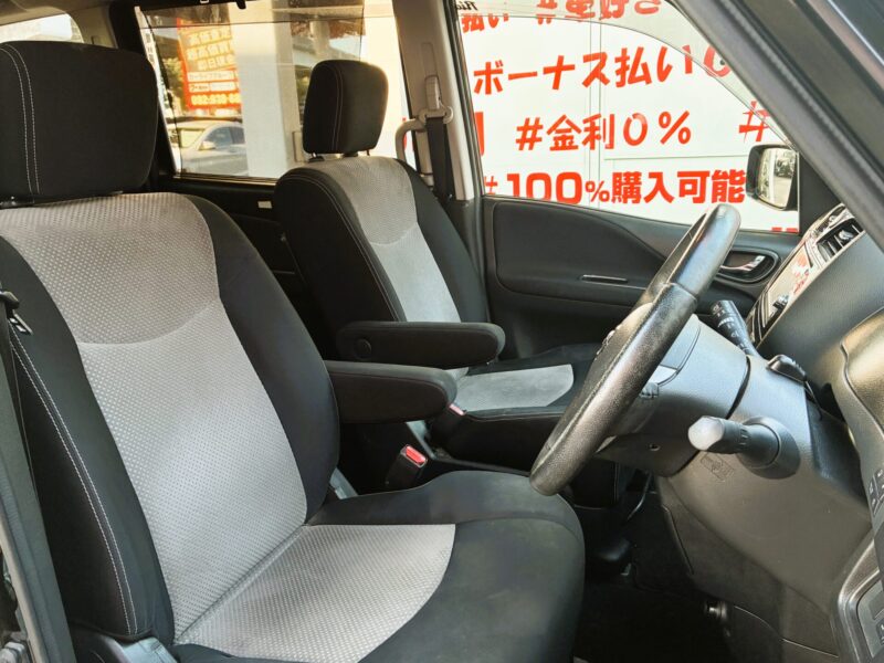 SERENA セレナ ライダーパフォーマンススペックブラックライン S-HYBRID 【特別仕様車】【車検2年付】