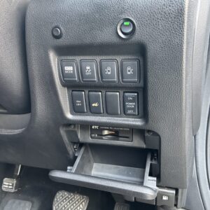 ELGRAND　エルグランド　ハイウェイスタープレミアム【特別仕様車】