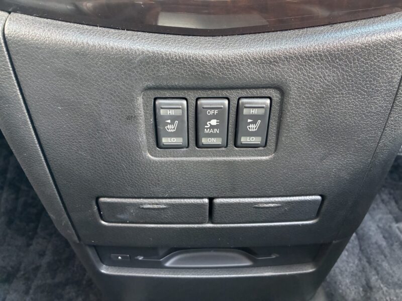 ELGRAND エルグランド ハイウェイスタープレミアム【特別仕様車】