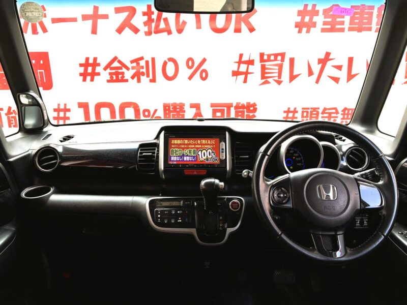 N-BOX カスタム G SSパッケージ【特別仕様車】【車検2年付】