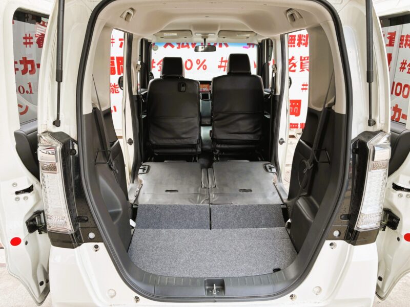 N-BOX カスタム G SSパッケージ【特別仕様車】【車検2年付】