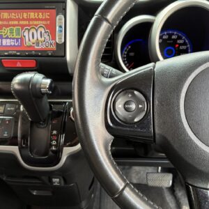N-BOX　カスタム　G　SSパッケージ【特別仕様車】【車検2年付】