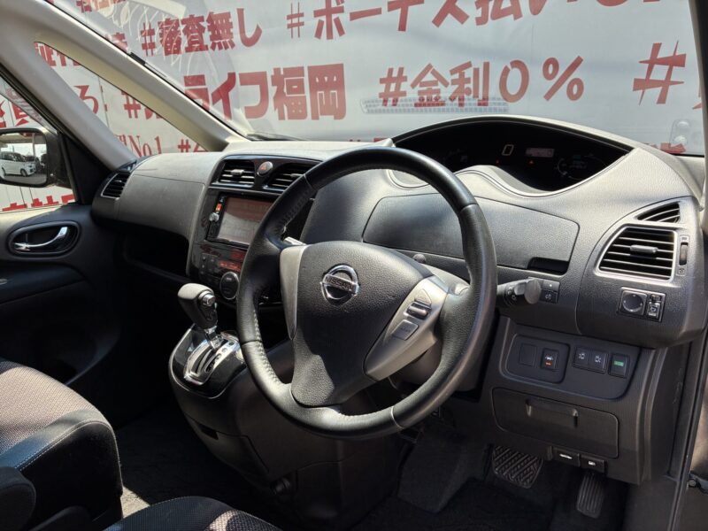 SERENA セレナ ハイウェイスターVセレクション+セーフティS-HV"後期型"【車検2年付】