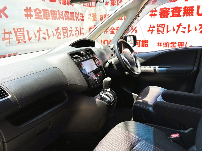 SERENA セレナ ハイウェイスターVセレクション+セーフティS-HV"後期型"【車検2年付】