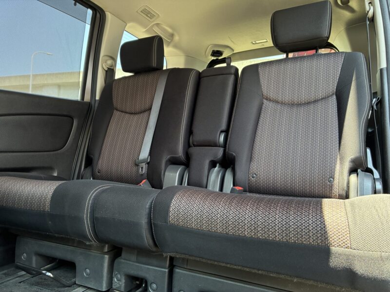 SERENA セレナ ハイウェイスターVセレクション+セーフティS-HV"後期型"【車検2年付】