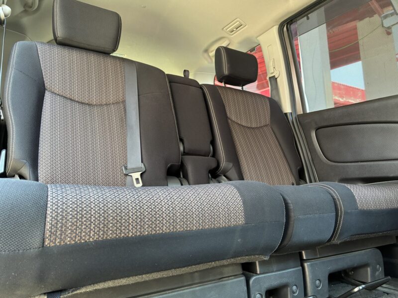 SERENA セレナ ハイウェイスターVセレクション+セーフティS-HV"後期型"【車検2年付】