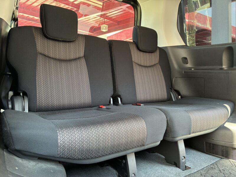 SERENA セレナ ハイウェイスターVセレクション+セーフティS-HV"後期型"【車検2年付】