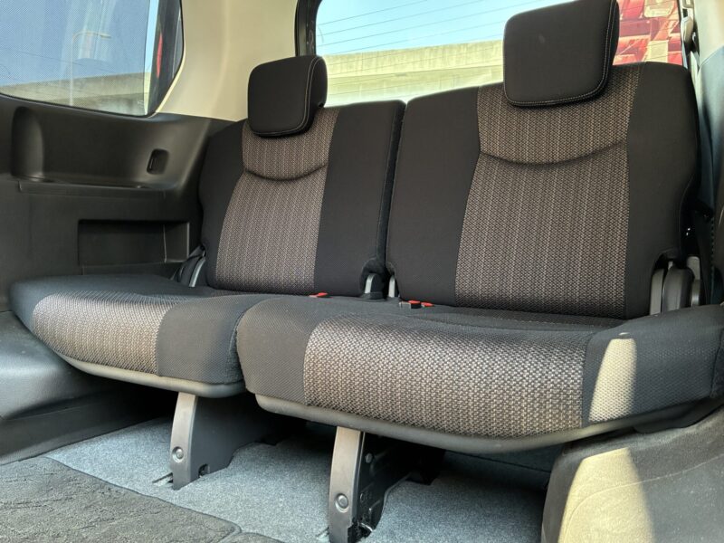 SERENA セレナ ハイウェイスターVセレクション+セーフティS-HV"後期型"【車検2年付】