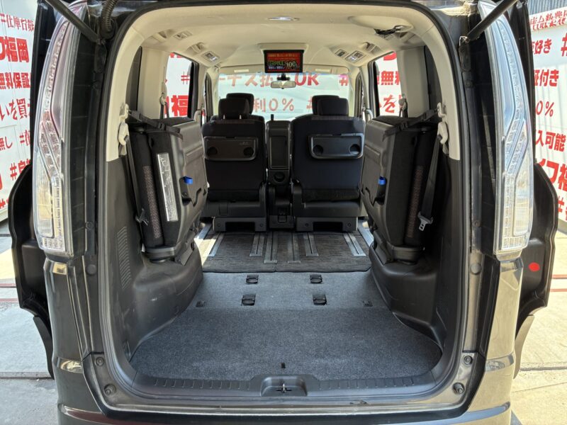 SERENA セレナ ハイウェイスターVセレクション+セーフティS-HV"後期型"【車検2年付】