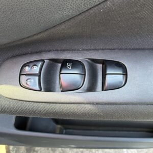 SERENA　セレナ　ハイウェイスター S-HYBRID・アドバンスドセーフティパッケージ 後期型【特別仕様車】