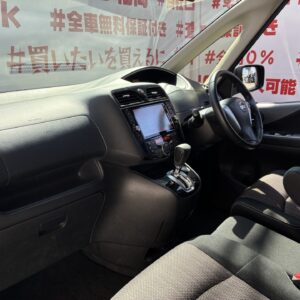 SERENA　セレナ　ハイウェイスター S-HYBRID・アドバンスドセーフティパッケージ 後期型【特別仕様車】