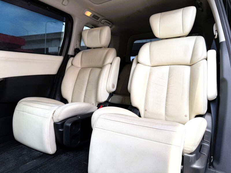 ELGRAND エルグランド ライダー 白本革シート仕様パワーシート【特別仕様車】【車検2年付】