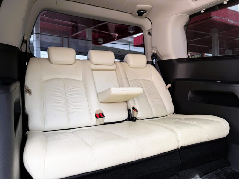 ELGRAND エルグランド ライダー 白本革シート仕様パワーシート【特別仕様車】【車検2年付】