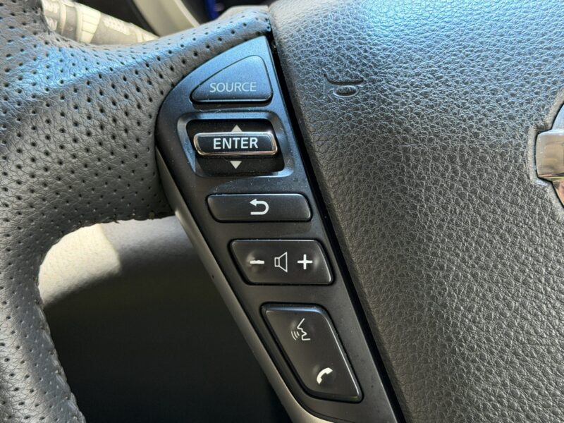 ELGRAND エルグランド ライダー 白本革シート仕様パワーシート【特別仕様車】【車検2年付】