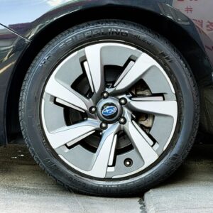 LEVORG 　レヴォーグ　１．６ＧＴアイサイト ４ＷＤ＂ターボ車＂【車検２年付】