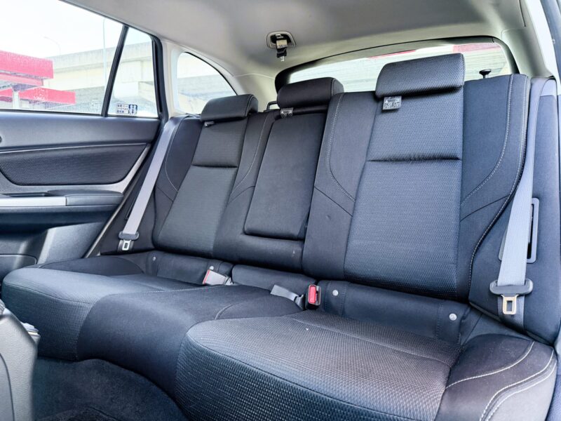 LEVORG レヴォーグ 1.6GTアイサイト 4WD"ターボ車"【車検2年付】