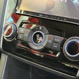 LEVORG 　レヴォーグ　１．６ＧＴアイサイト ４ＷＤ＂ターボ車＂【車検２年付】