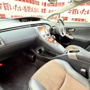 PRIUS　プリウス　Ｇ＂後期型＂【カスタム】【車検２年付】