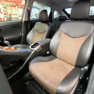 PRIUS　プリウス　Ｇ＂後期型＂【カスタム】【車検２年付】