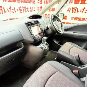 SERENA　セレナ　ハイウェイスター S-HYBRID＂後期型＂【総合評価優良車】【車検２年付】