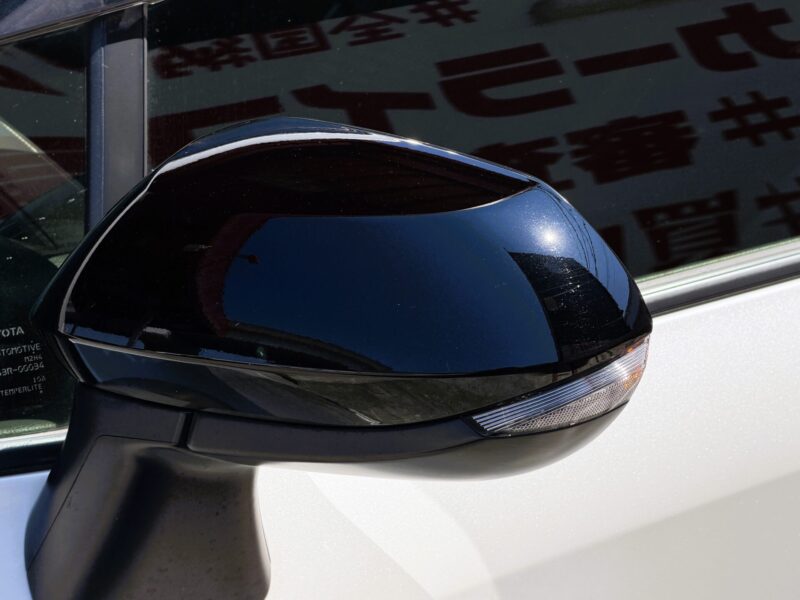 COROLLA TOURING カローラツーリング ハイブリッド W×B 【総合評価優良車】