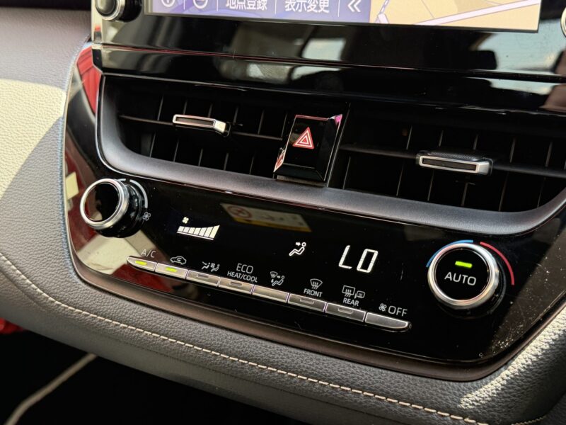 COROLLA TOURING カローラツーリング ハイブリッド W×B 【総合評価優良車】