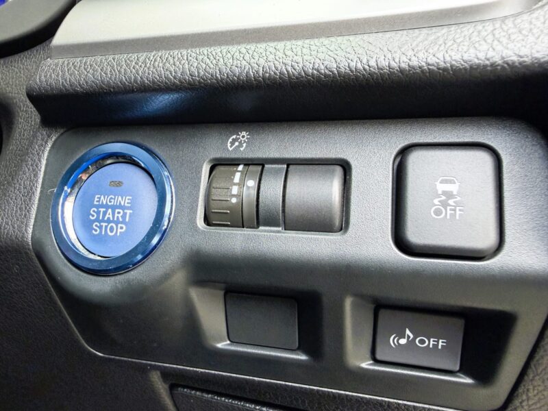 IMPREZA インプレッサXV ハイブリッド 2.0i-L・アイサイト 【総合評価優良車】【4WD】【車検2年付】