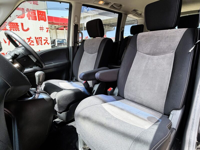 SERENA セレナ ライダー ブラックライン S-HYBRID "後期型"【特別仕様車】