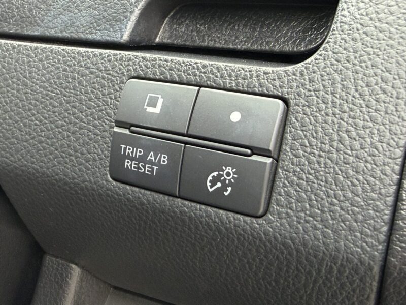 SERENA セレナ ハイウェイスター S-HYBRID Vセレクション【特別仕様車】【車検2年付】