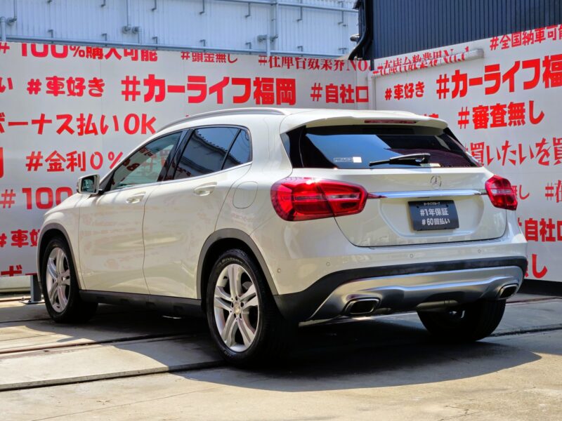 MERCEDES BENZ メルセデス・ベンツ GLA180 レーダーセーフティパッケージ【総合評価優良車】【車検2年付】