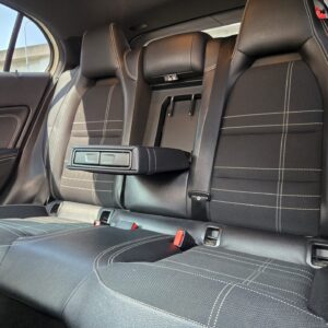 MERCEDES BENZ メルセデス・ベンツ GLA180 レーダーセーフティパッケージ【総合評価優良車】【車検2年付】