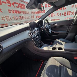 MERCEDES BENZ メルセデス・ベンツ GLA180 レーダーセーフティパッケージ【総合評価優良車】【車検2年付】