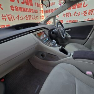 PRIUS　プリウス　G【車検２年付】　