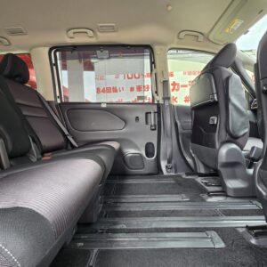 SERENA　セレナ　ハイウェイスター S-HYBRID【総合評価優良車】
