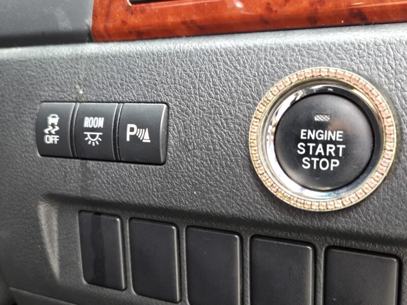VELLFIRE ヴェルファイア 2.4Z プラチナセレクションⅡ【特別仕様車】【カスタム】