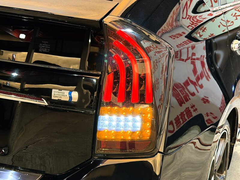 PRIUS プリウス Sツーリングセレクション 【カスタム】【車検2年付】