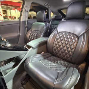 PRIUS　プリウス　Sツーリングセレクション 【カスタム】【車検２年付】