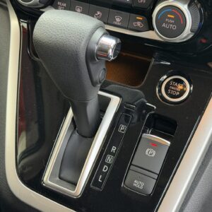 SERENA　セレナ　ハイウェイスター　VセレクションⅡ【総合評価優良車】【特別仕様車】
