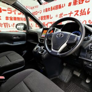 VOXY ヴォクシー ハイブリッドV【車検2年付】