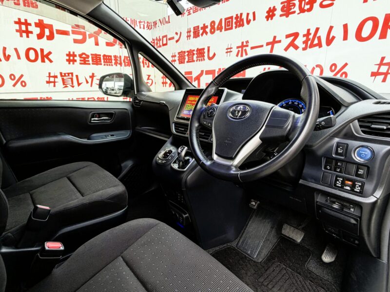 VOXY ヴォクシー ハイブリッドV【車検2年付】
