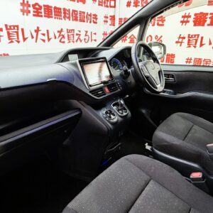 VOXY ヴォクシー ハイブリッドV【車検2年付】