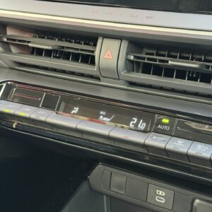 PRIUS　プリウス　X【車検２年付】