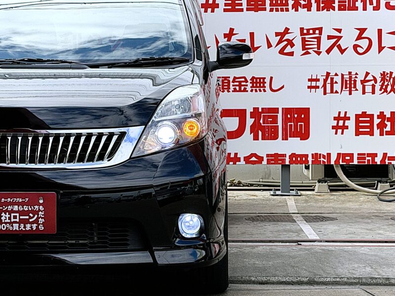 ISIS アイシス プラタナ Vセレクション【特別仕様車】【車検2年付】【ユーザー買取車】