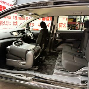 ISIS アイシス プラタナ Vセレクション【特別仕様車】【車検2年付】【ユーザー買取車】