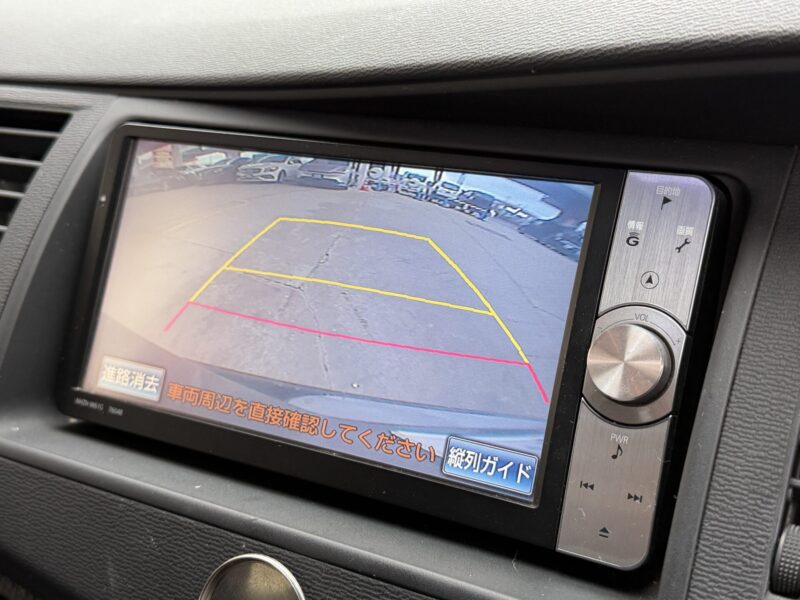 ISIS アイシス プラタナ Vセレクション【特別仕様車】【車検2年付】【ユーザー買取車】