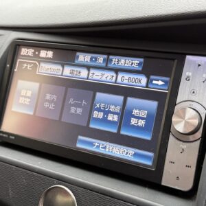 ISIS アイシス プラタナ Vセレクション【特別仕様車】【車検2年付】【ユーザー買取車】