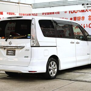 SERENA　セレナ　ハイウェイスター S-HYBRID Vセレクション【特別仕様車】【車検２年付】　
