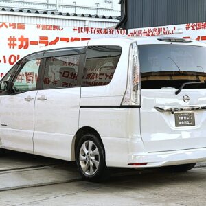 SERENA　セレナ　ハイウェイスター S-HYBRID Vセレクション【特別仕様車】【車検２年付】　