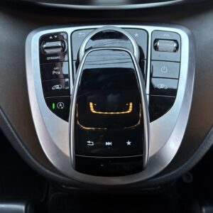 MERCEDES BENZ メルセデス・ベンツ　Vクラス　V220d【総合評価優良車】【車検2年付】