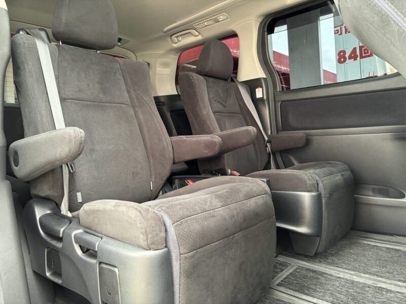 VELLFIRE ヴェルファイア 2.4Zプラチナセレクション【特別仕様車】【カスタム】【車検2年付】